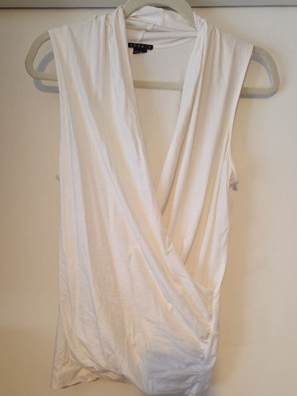 Theory White Sleeveless Draped V-Neck Camisole